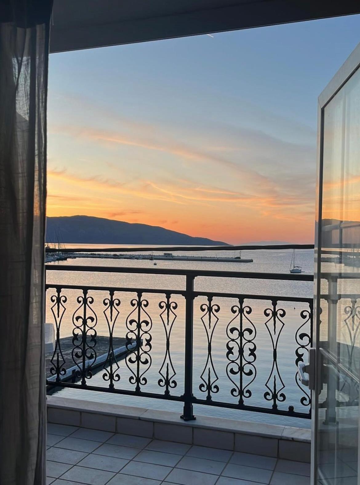 Sea Side Studios Agia Efimia Exterior photo
